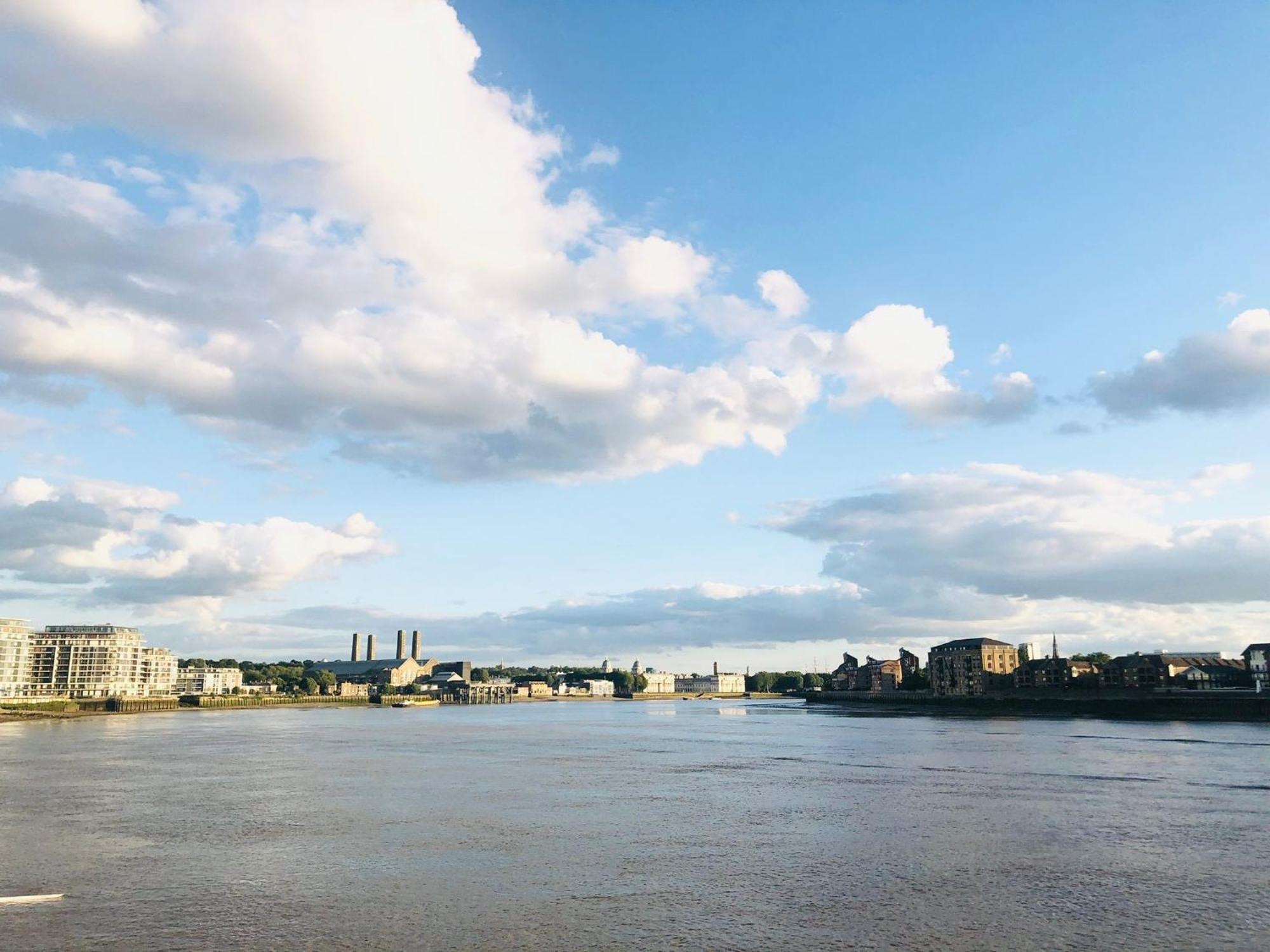 Greenwich Apartment With A River View & Balcony Near The 02 Arena & North Greenwich With Free Wifi & Fast Links Into Central London Kültér fotó